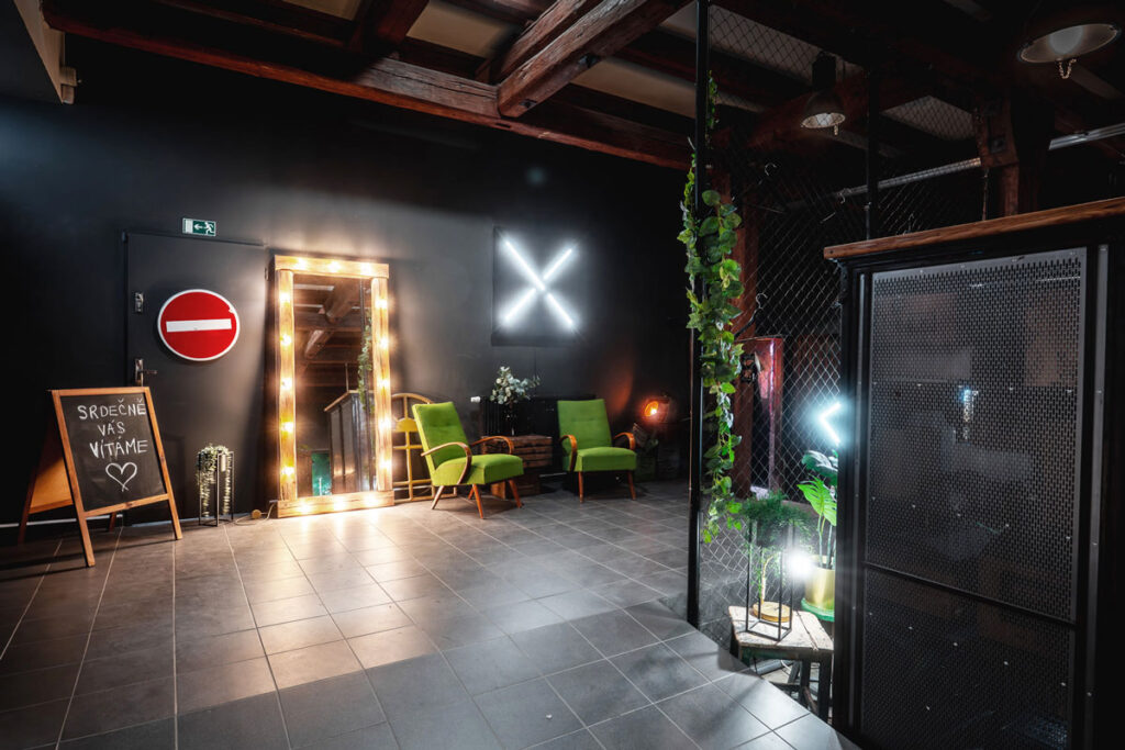 Industriální prostor - studio MOCUP. SPACE